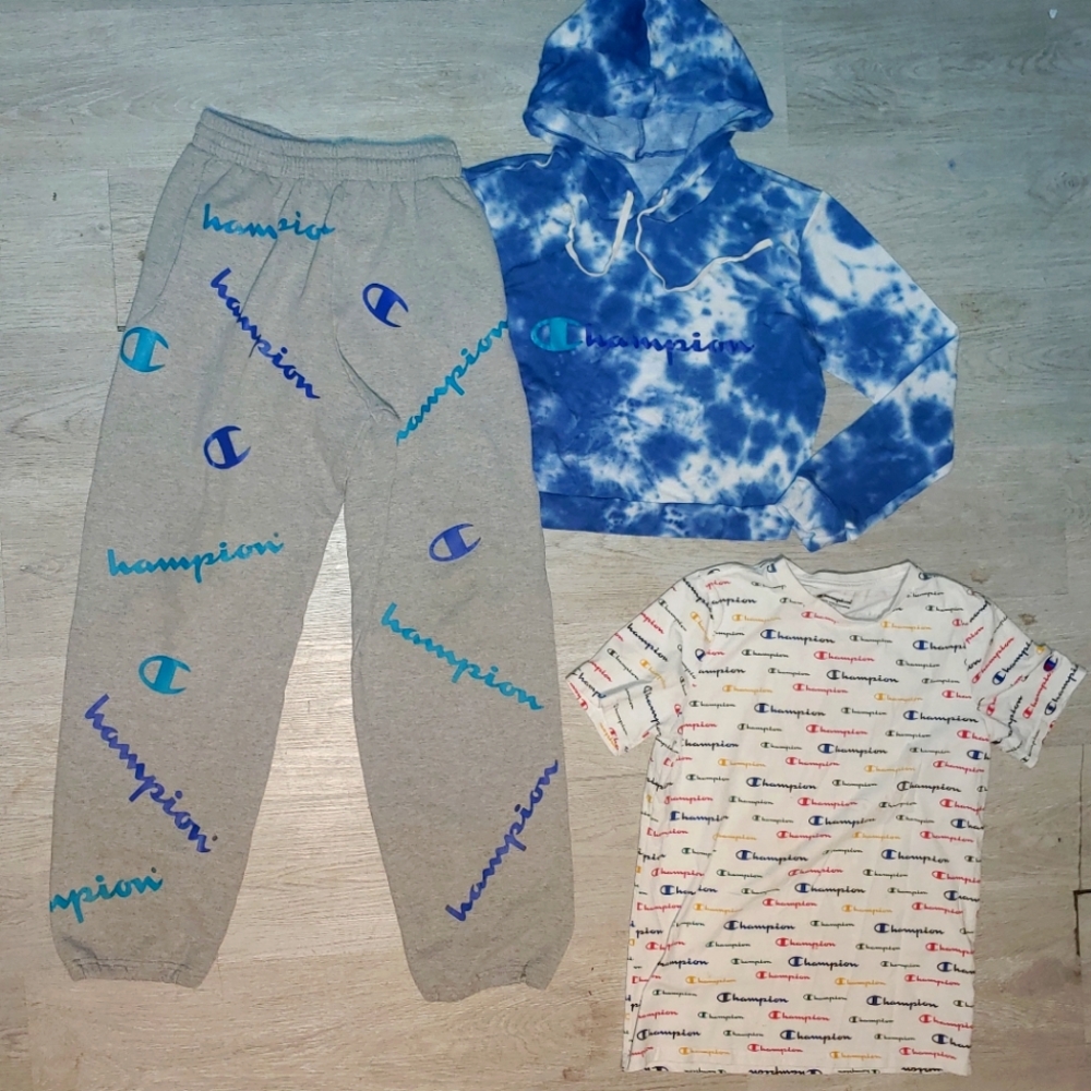 womans champion outfit